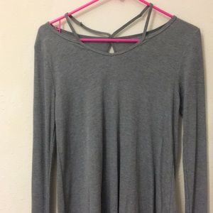Long sleeve grey shirt with cute cutouts